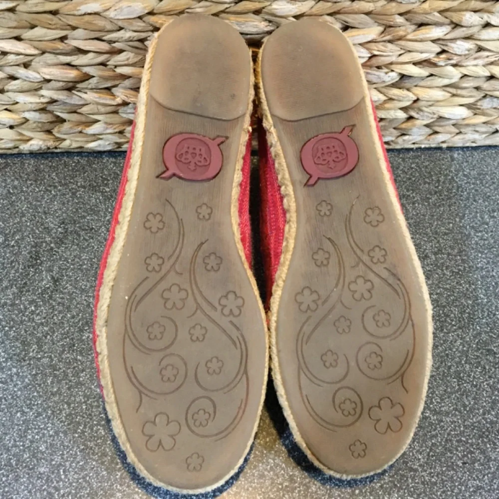 Born Red Espadrille Flats